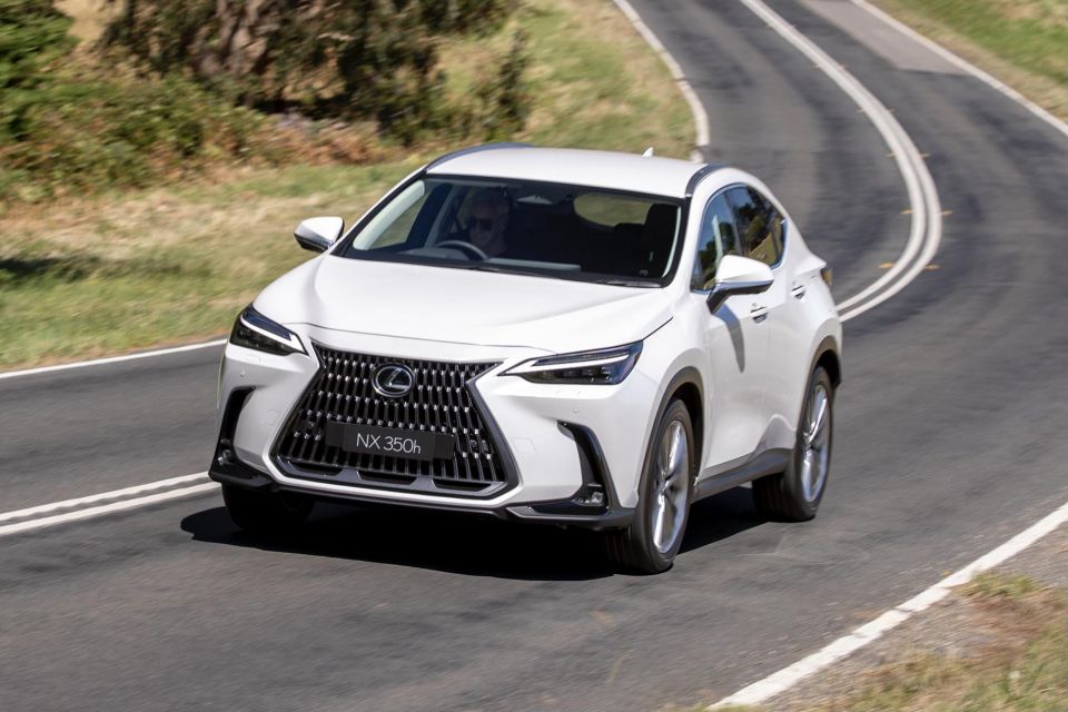 NX350h Sports Luxury