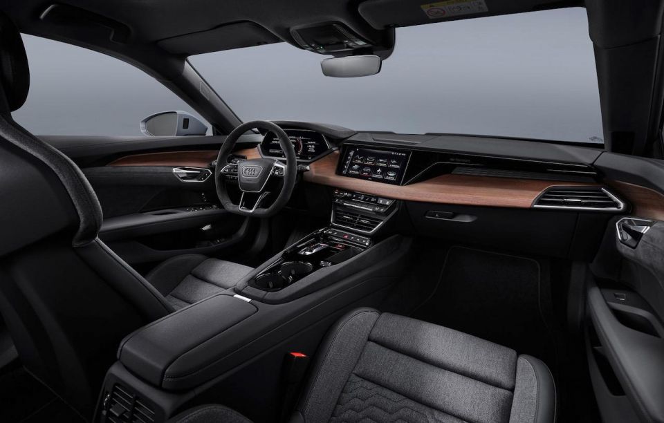 e-tron GT interior