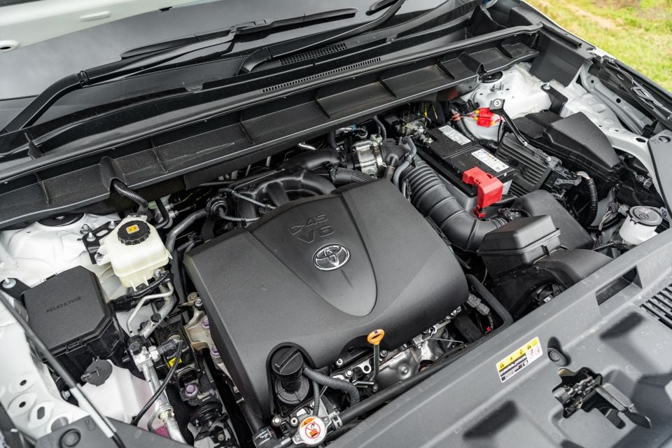The outgoing 3.5-litre V6