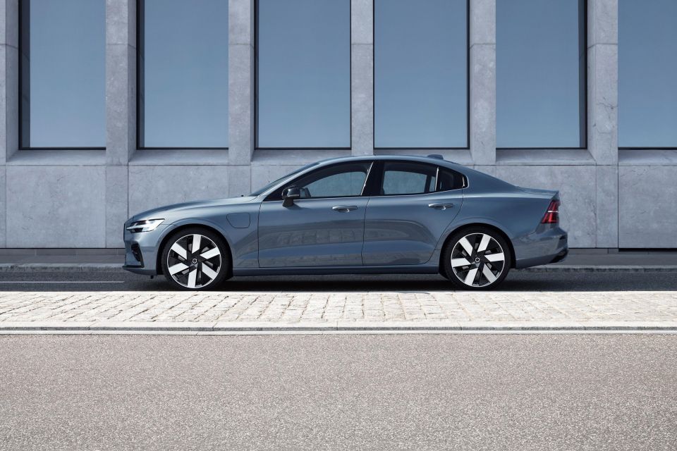 S60 Recharge T8