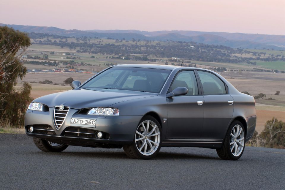 Alfa Romeo 166