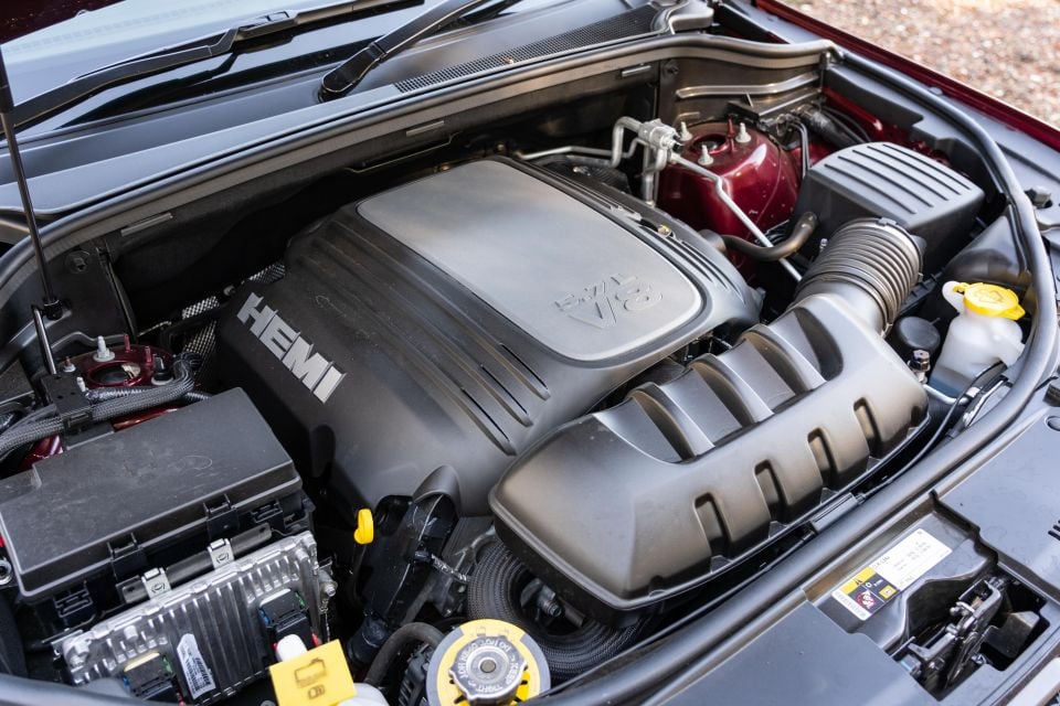 5.7-litre V8 in WK2 Grand Cherokee