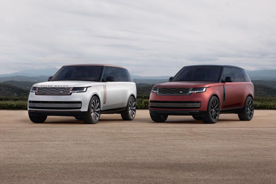 SV Serenity LWB (left) SV Intrepid SWB (right)
