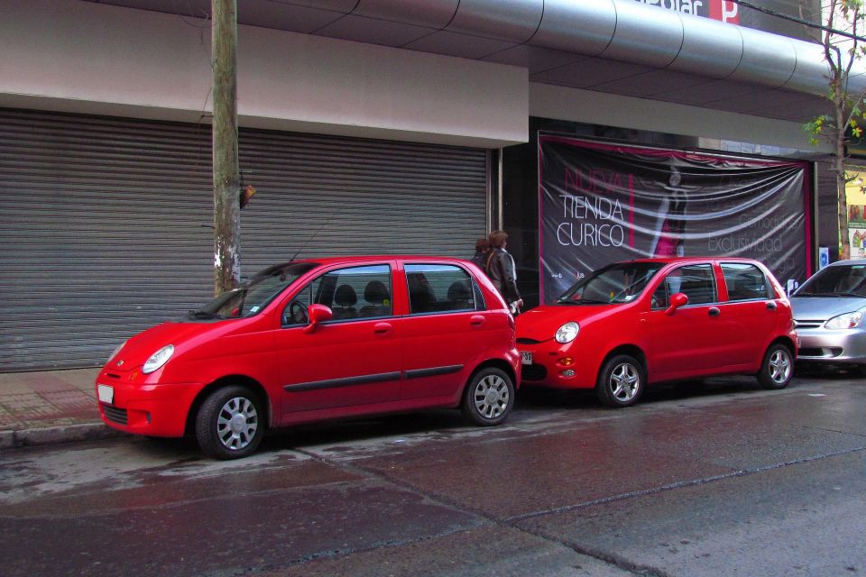 Daewoo Matiz (left), Chery QQ (right)