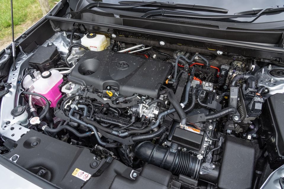 2.5-litre hybrid
