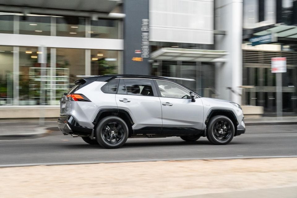 XSE Hybrid shown