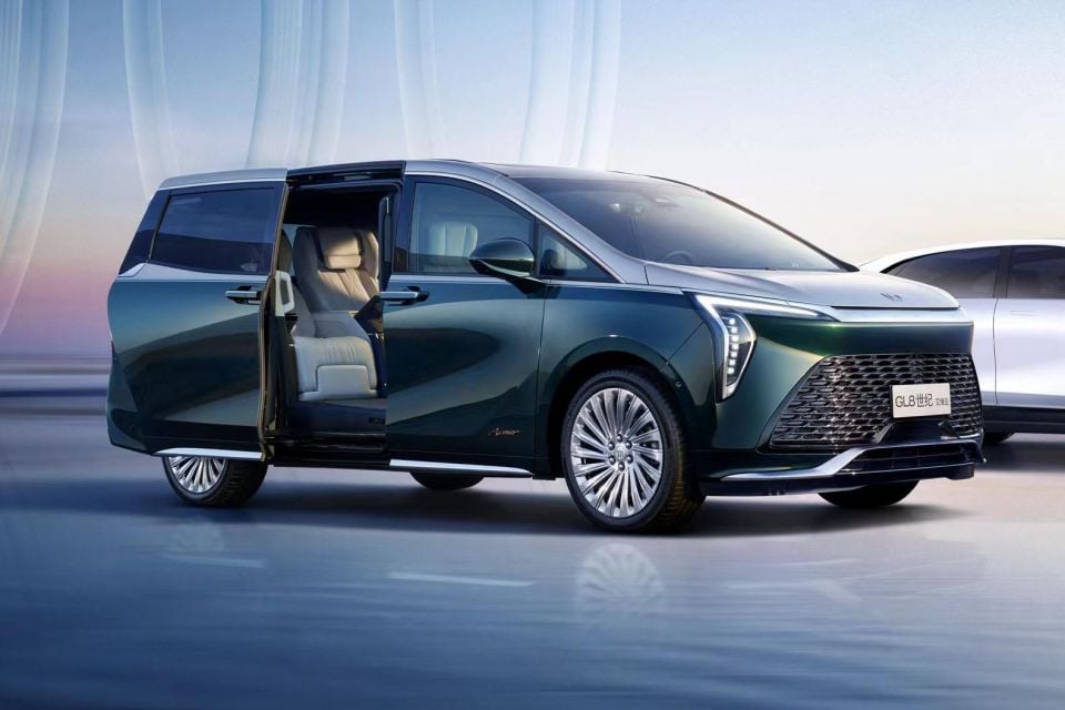 Buick GL8 Century