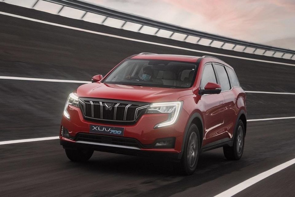 XUV700
