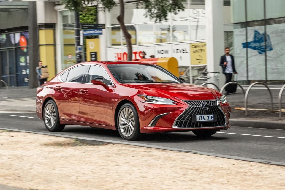Lexus ES