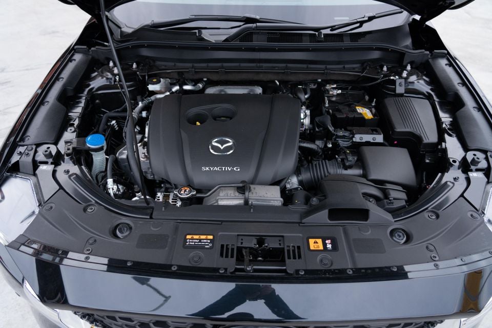 2.5L naturally aspirated Skyactiv-G four-cylinder petrol engine