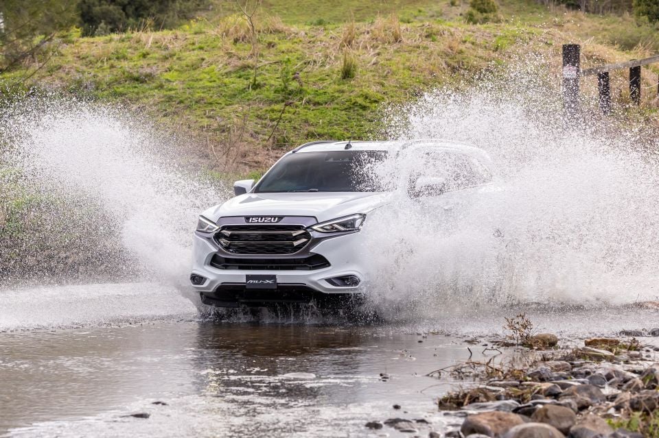 Isuzu MU-X