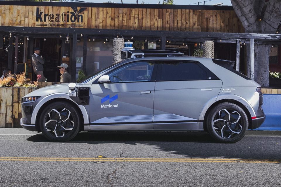 Motional Hyundai Ioniq 5 robotaxi