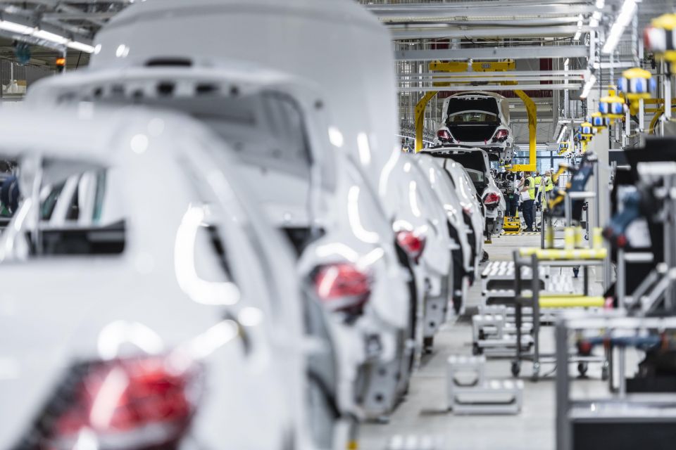 E-Class production in Moscow
