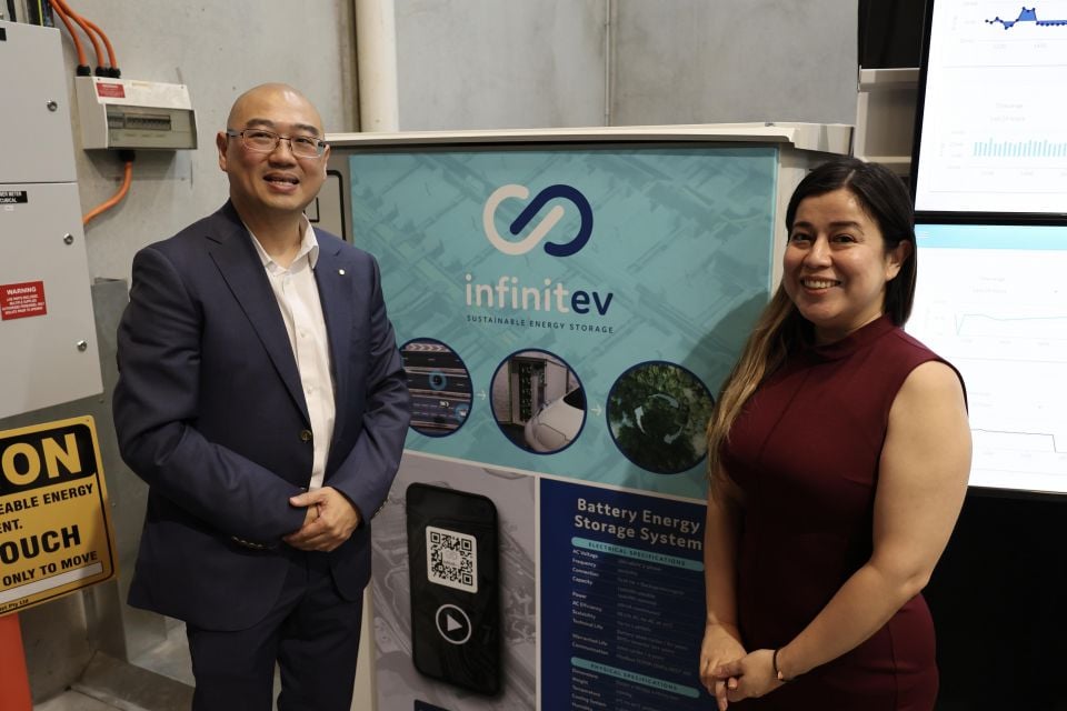 Infinitev GM Dickson Leow, and Sustainability Victoria Program Support Officer Ivonne Diaz.