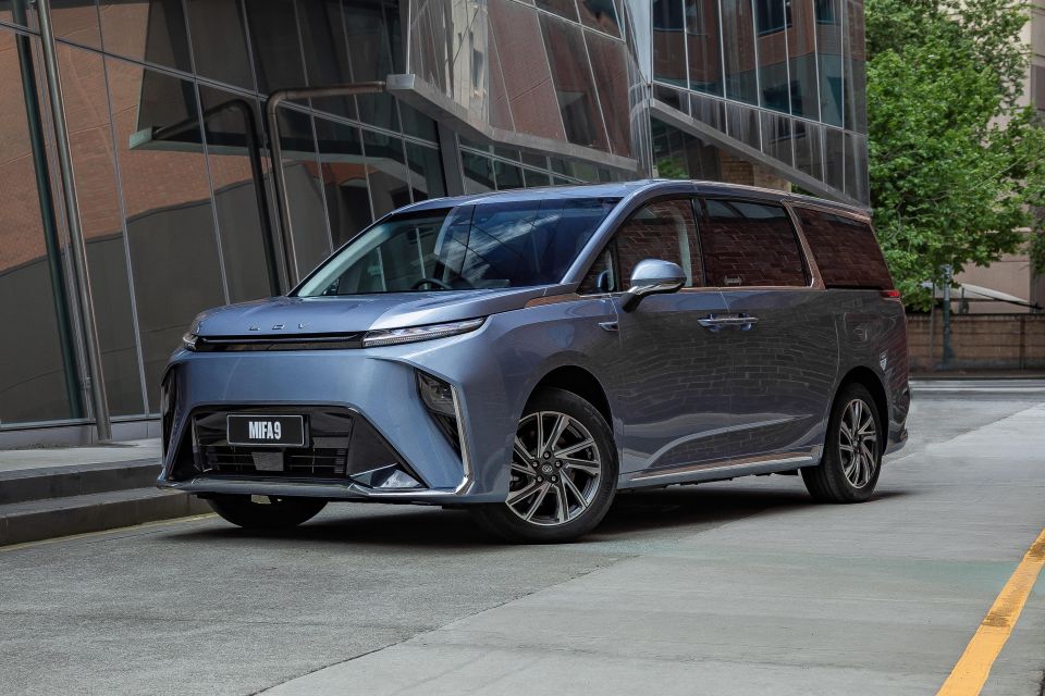 LDV MIFA 9
