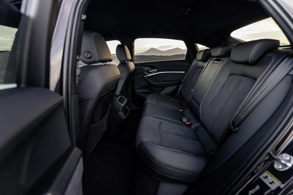 Q8 e-tron 55 Sportback