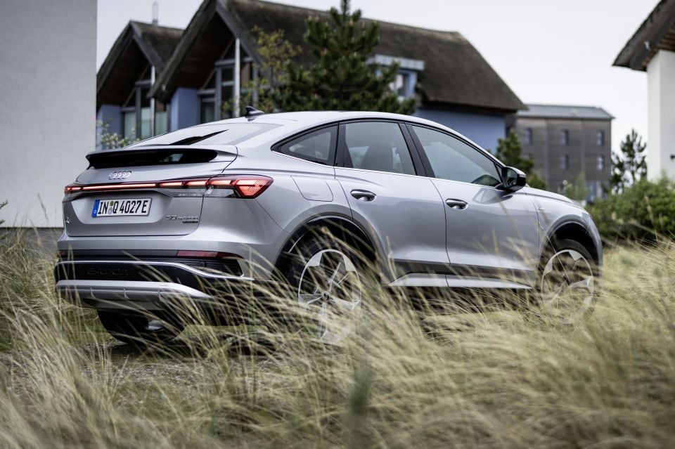 Q4 Sportback e-tron