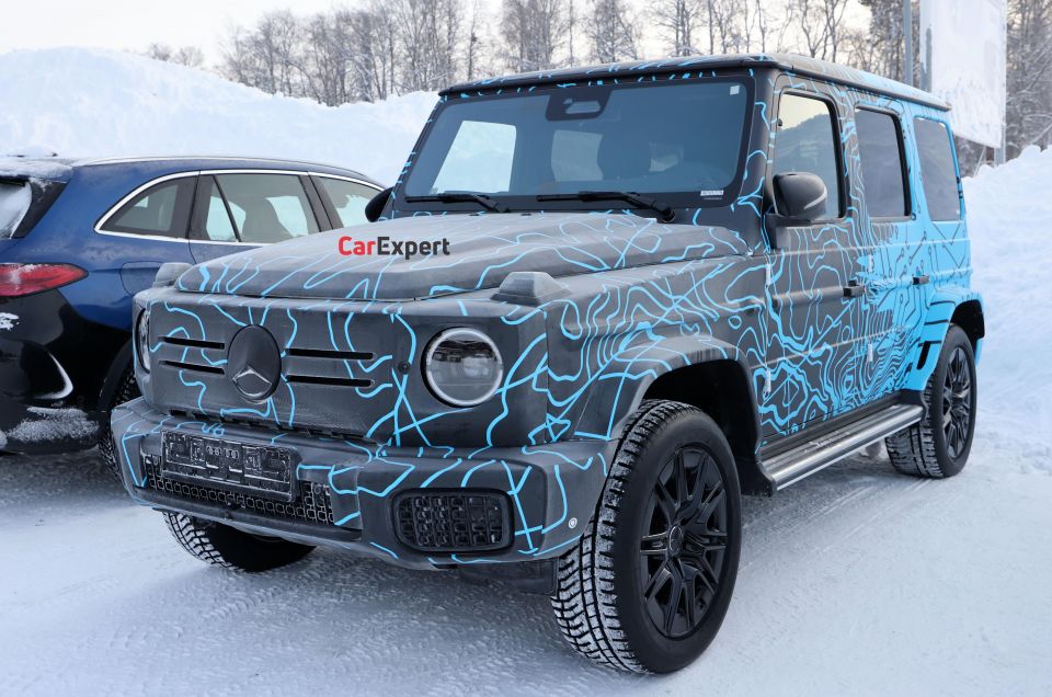 Spied Mercedes-Benz EQG prototype