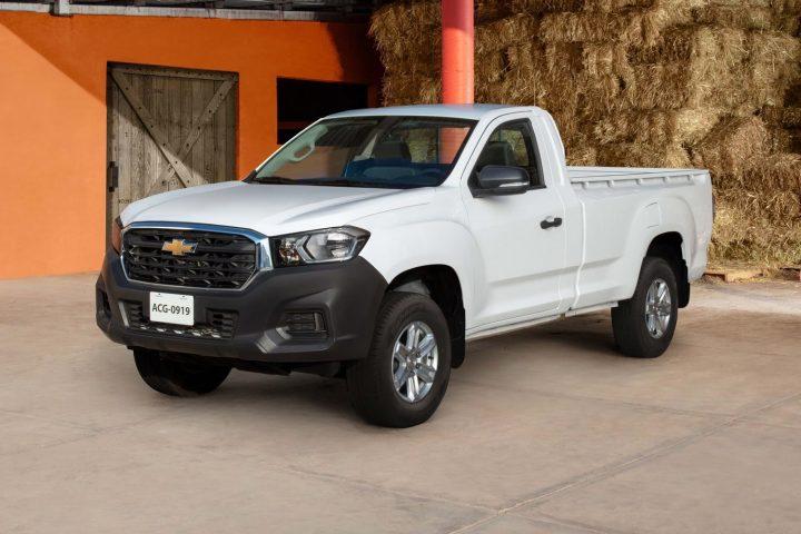 Mexican-market Chevrolet S10 Max