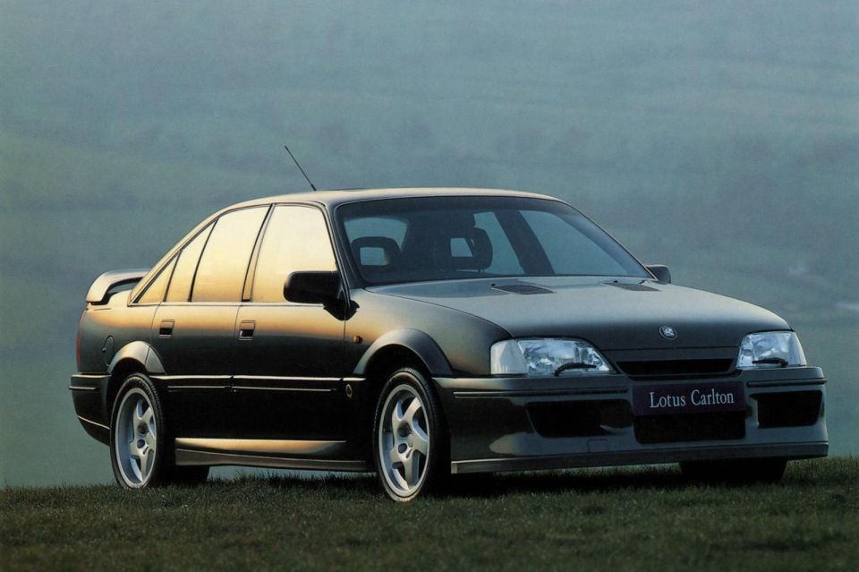 Lotus Carlton