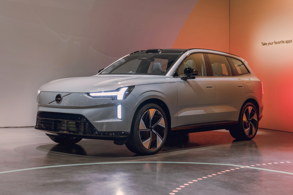 Volvo EX90