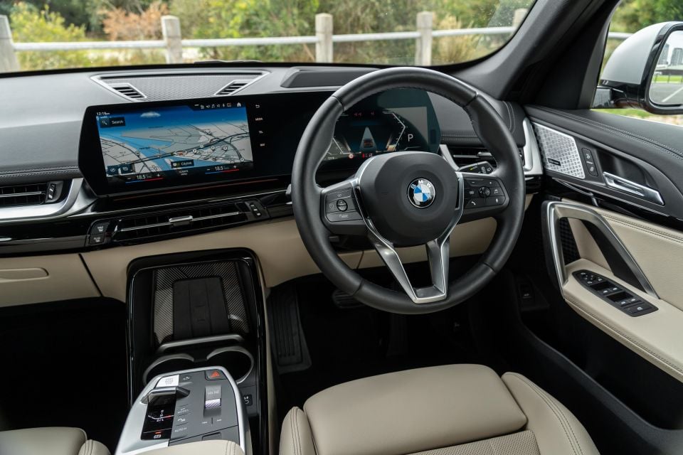 iDrive 8.0 (X1)