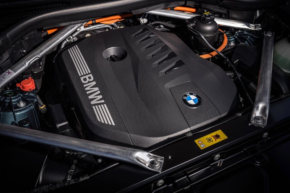 xDrive50e plug-in hybrid