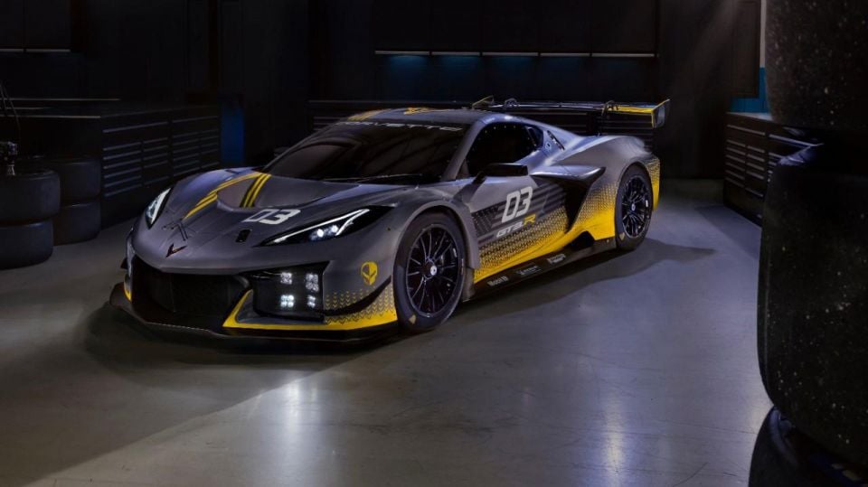 Front 3/4 view of 2024 Chevrolet Corvette Z06 GT3.R