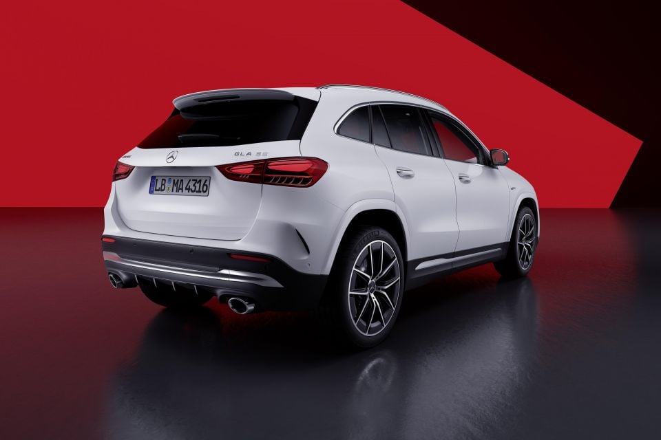 AMG GLA 35