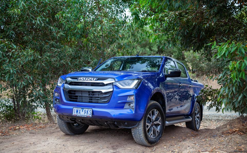 Pre-facelift D-Max