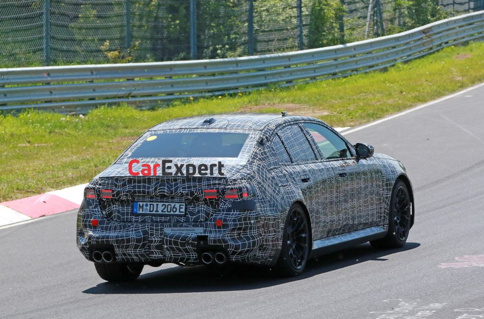 M5 sedan