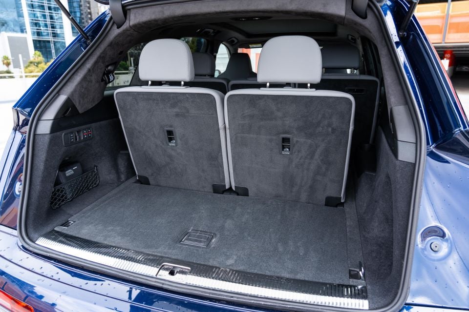 Pre-update SQ7 shown