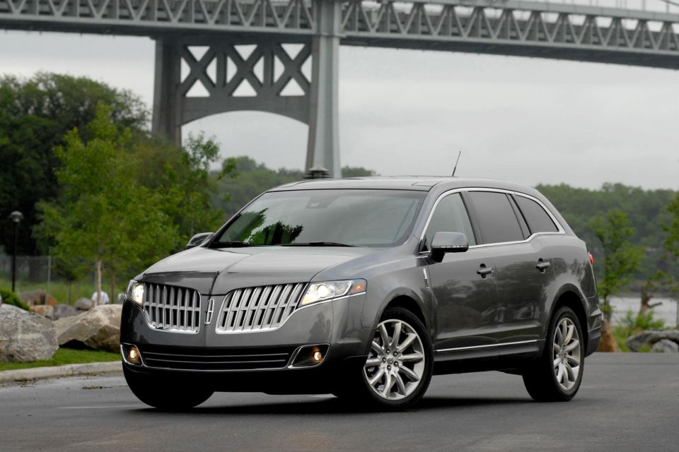 2010 Lincoln MKT