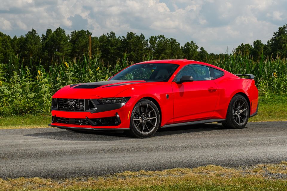 Mustang Dark Horse