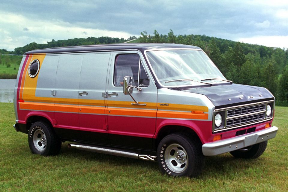 Econoline Cruising Van
