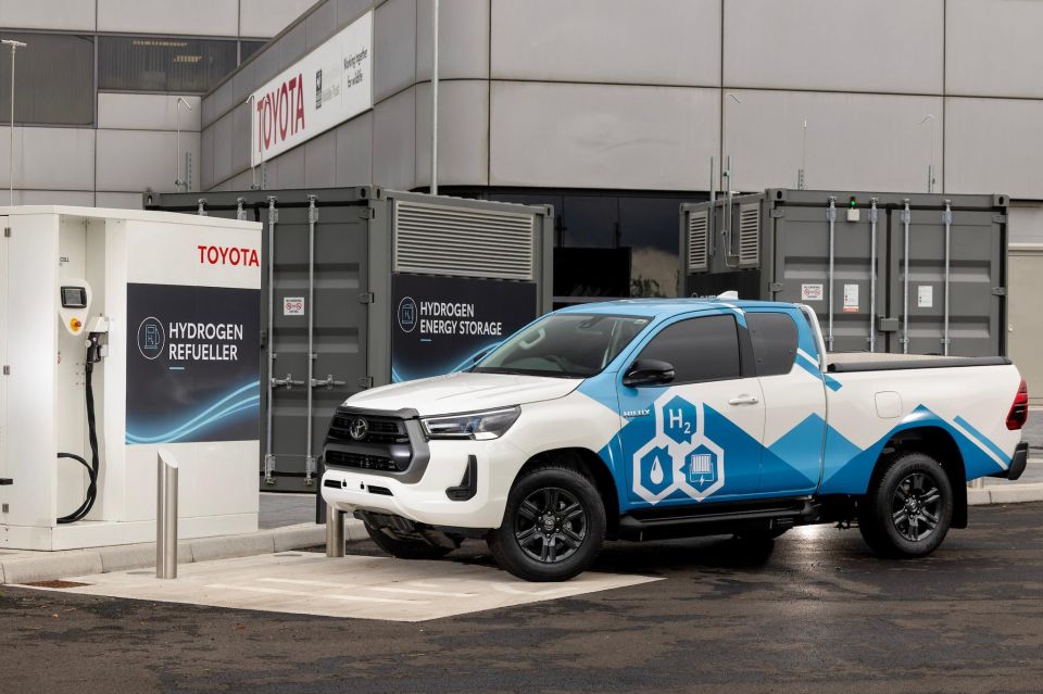 Toyota HiLux Hydrogen FCEV Prototype