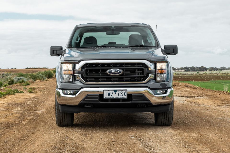 XLT