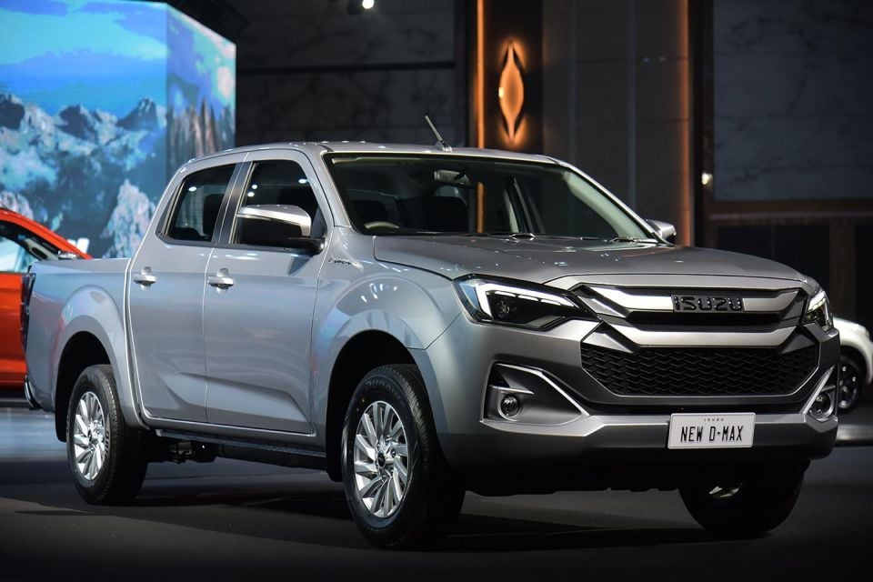 The non-hybrid D-Max
