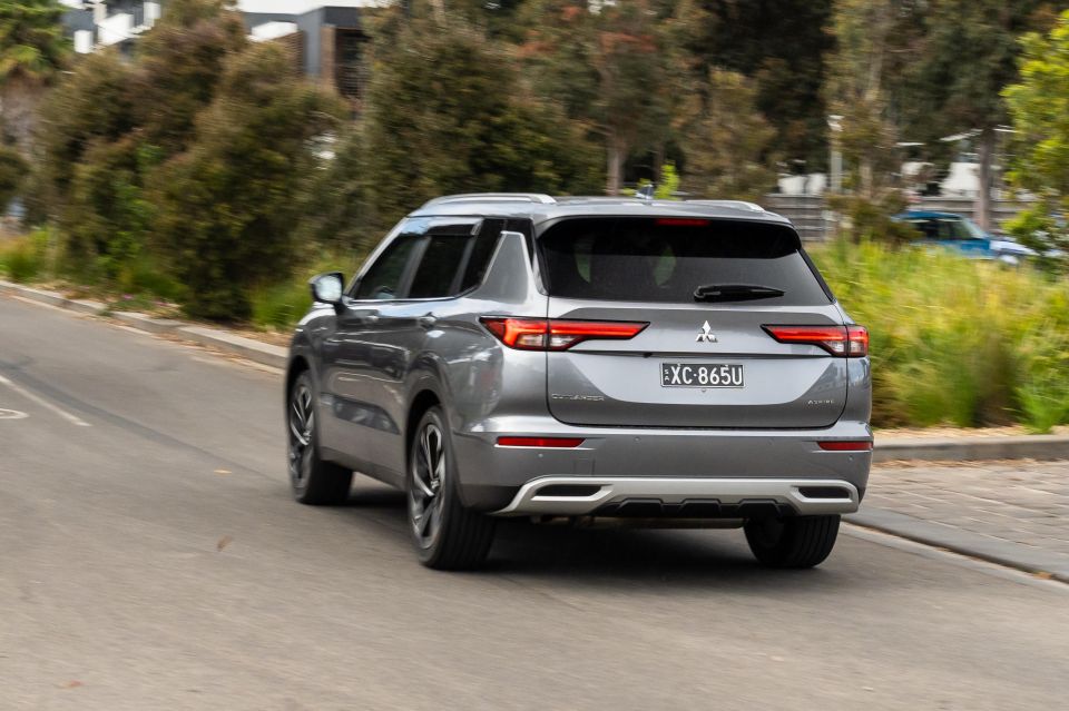 Outlander Aspire shown