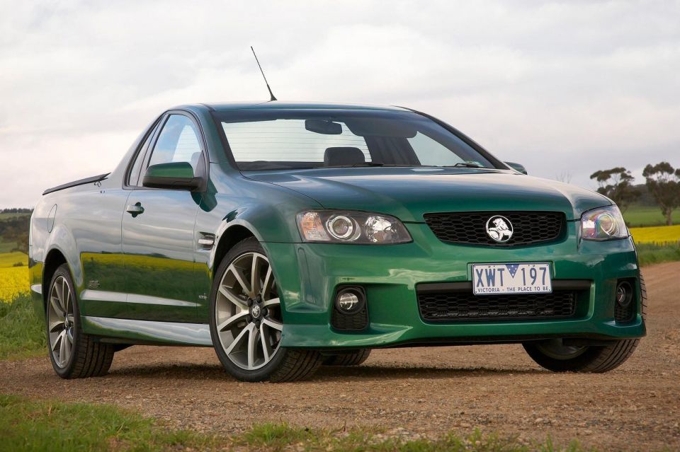 Holden VE II Ute in Poison Ivy