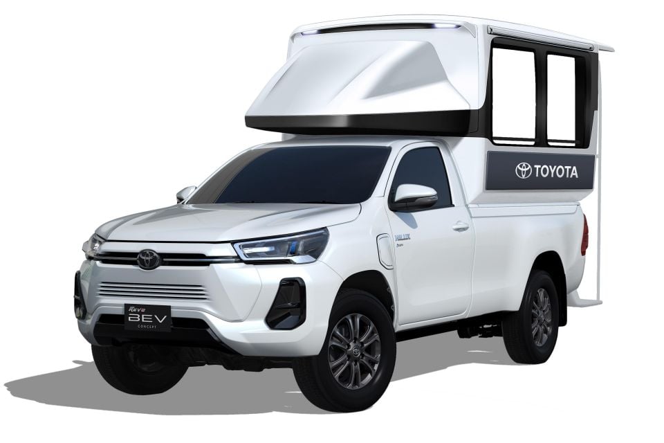 HiLux Revo BEV Urban Taxi Concept