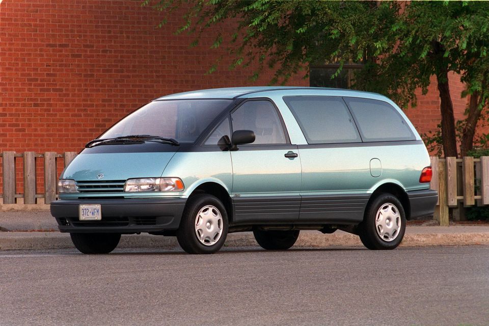 Toyota Tarago/Previa