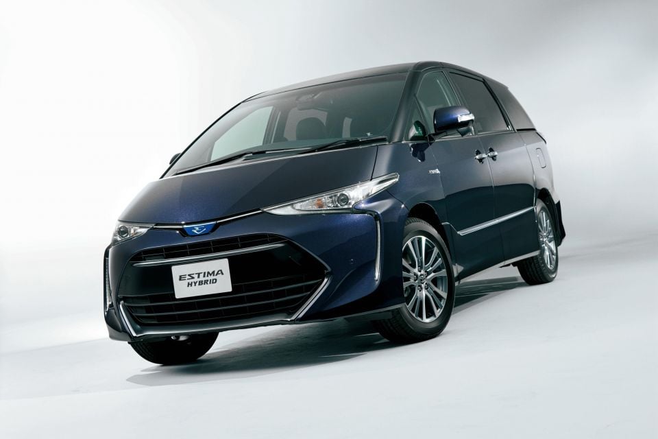 Facelifted hybrid third-gen Estima
