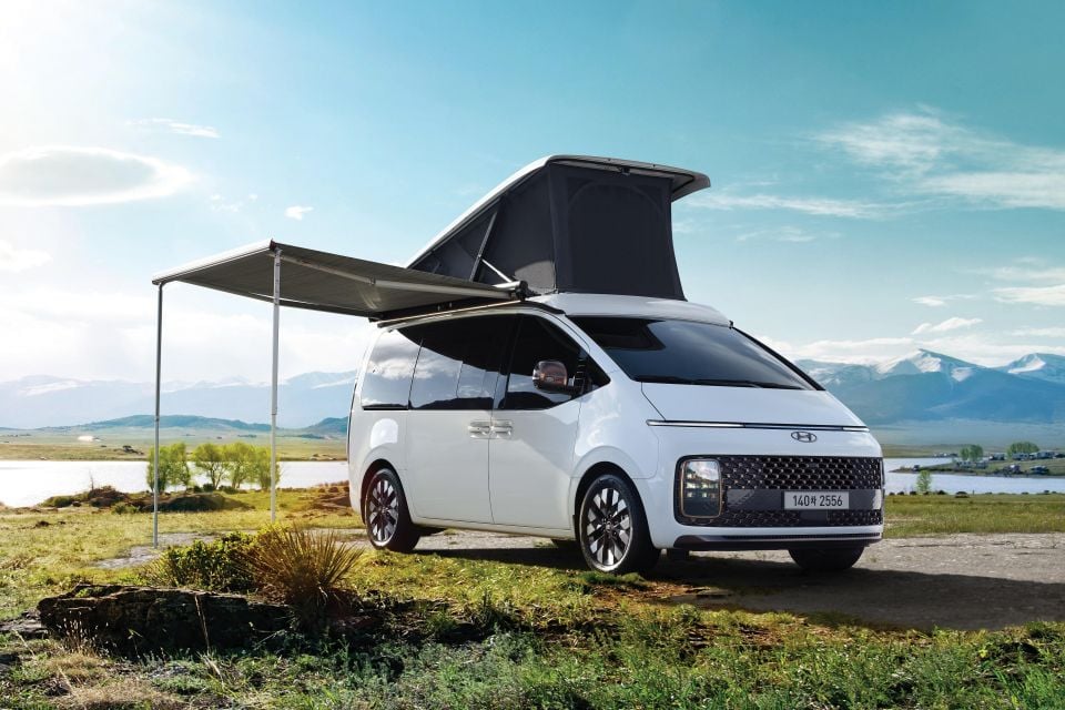 Staria Lounge Camper