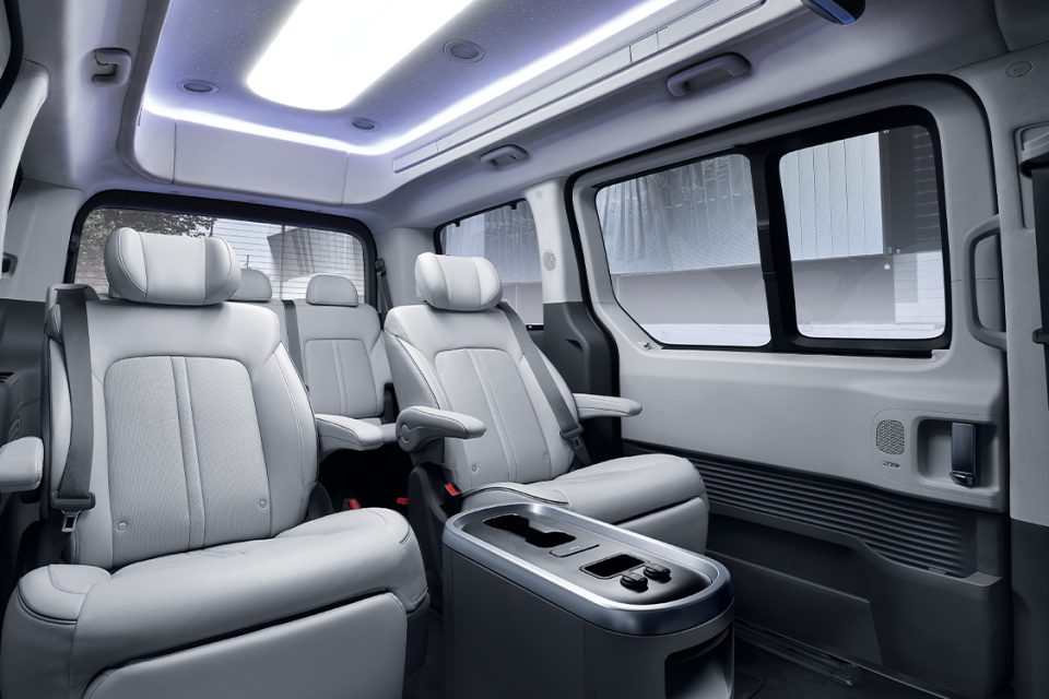 Staria Lounge Limousine