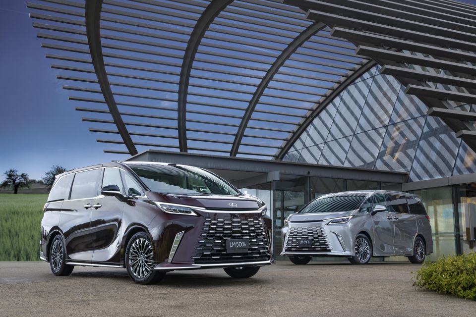 2024 Lexus LM 500h (L) and LM 350 (R)