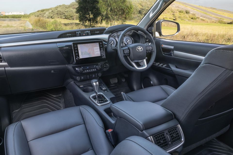 2024 Toyota HiLux SR5