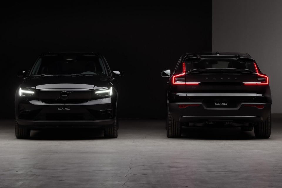 EC40 and EX40 Black Edition