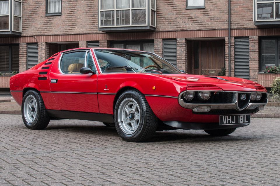 Alfa Romeo Montreal