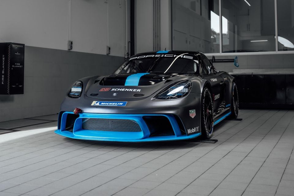 Porsche GT4 e-Performance